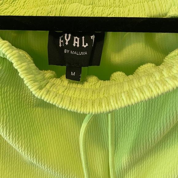 Royalty by Maluma Short and Shirt Set - Picture 5 of 7